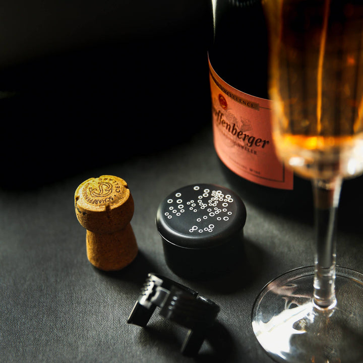 CapaBubbles Champagne Stopper