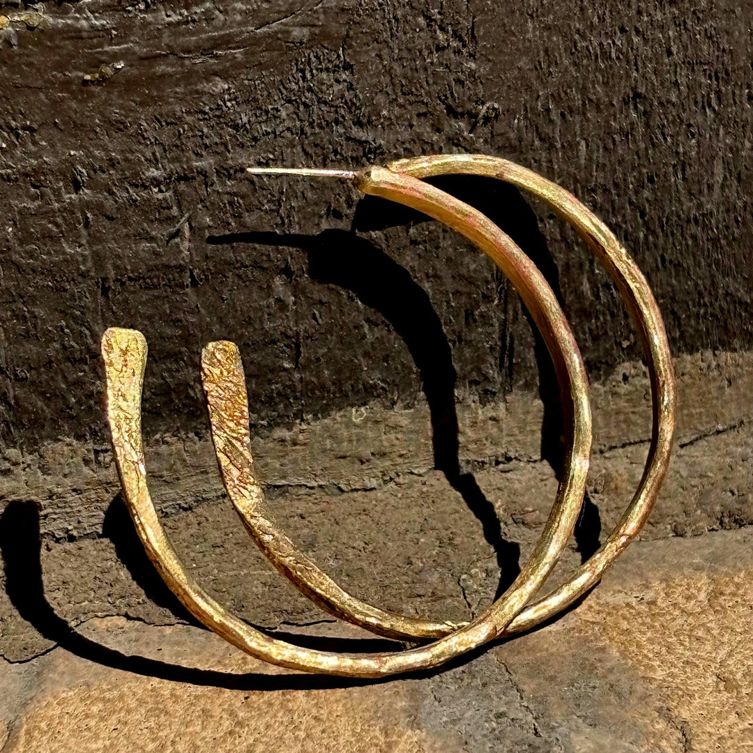 Rustic Gold Hoop Earring Design Brass Jewelry Boho Style Hammered Texture Artisan Crafted Minimalist Accessory Everyday Wear Hypoallergenic