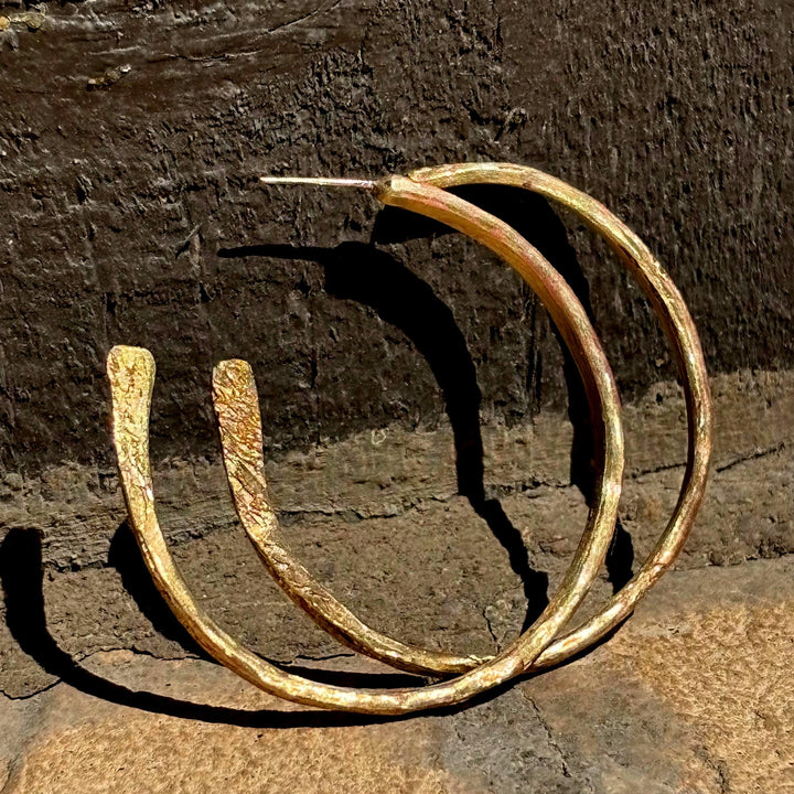 Rustic Gold Hoop Earring Design Brass Jewelry Boho Style Hammered Texture Artisan Crafted Minimalist Accessory Everyday Wear Hypoallergenic